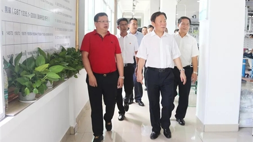 自治區(qū)統(tǒng)戰(zhàn)部部長(zhǎng)徐紹川蒞臨百裕調(diào)研指導(dǎo)工作