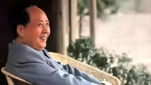 紀(jì)念毛澤東同志誕辰126周年！致敬一代偉人！